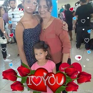 Meet your Posher, Maria elena